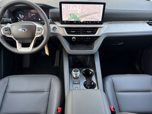 New 2026 Ford Explorer Active image 12