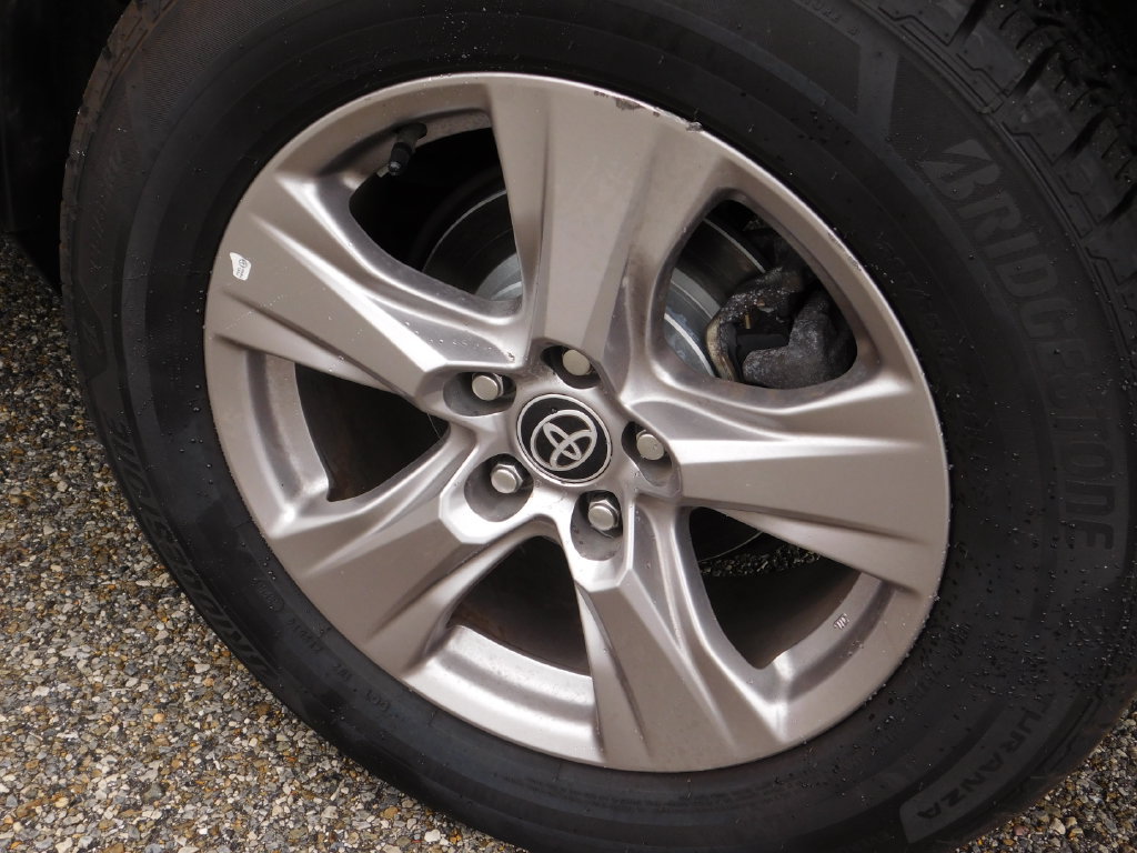 Used 2022 Toyota RAV4 XLE AWD/4WD image 13