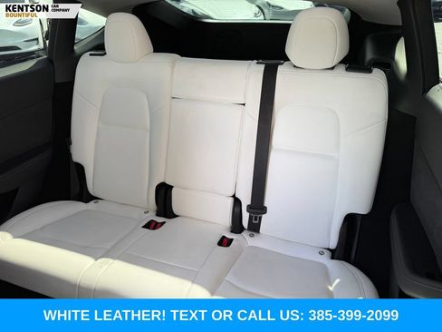 Used 2023 Tesla Model Y Performance AWD/4WD image 29