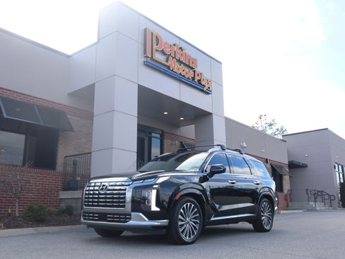 Used 2023 Hyundai Palisade Calligraphy image 42