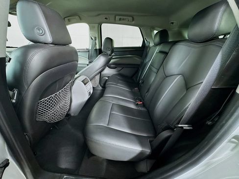 Used 2011 Cadillac SRX 2WD image 26