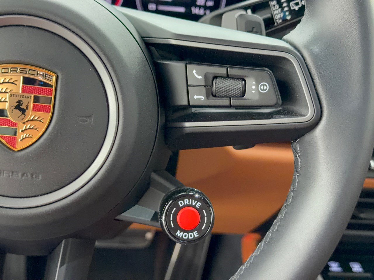 Certified 2026 Porsche 911 Carrera RWD image 18