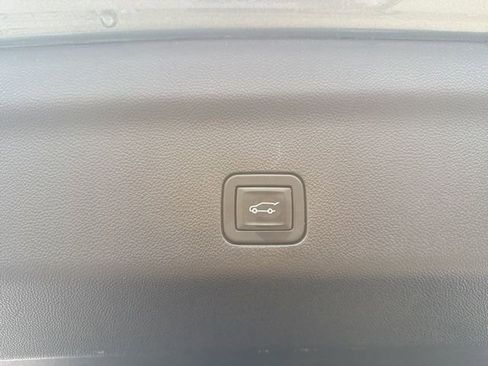 Used 2024 Chevrolet Suburban High Country w/ Advanced Technology Package image 47