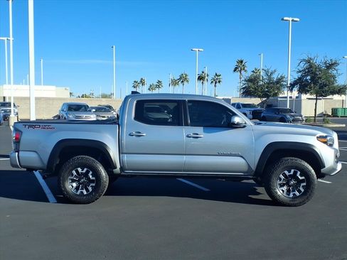 Certified 2023 Toyota Tacoma TRD Off-Road w/ Technology Package image 3