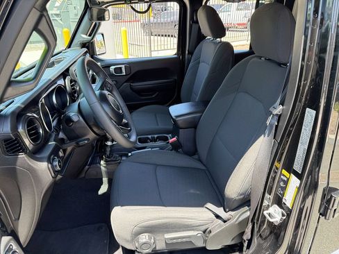 Used 2023 Jeep Wrangler Unlimited Sport AWD/4WD image 13