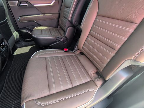 New 2026 GMC Acadia Denali Ultimate FWD image 28