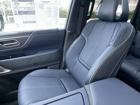 New 2026 INFINITI QX80 4WD image 14