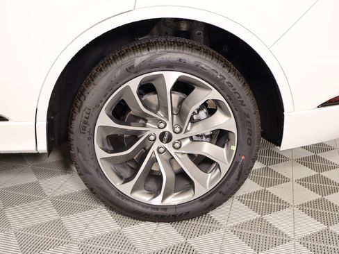 New 2026 Lincoln Aviator AWD w/ Jet Appearance Package image 20