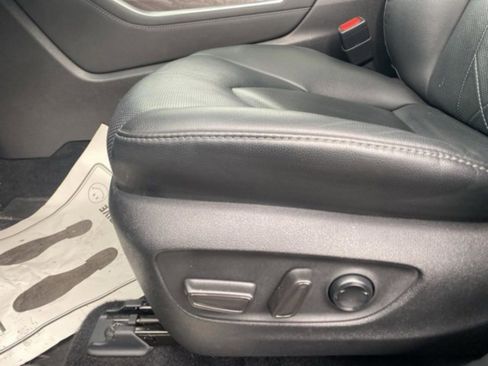 Used 2021 Toyota Highlander Platinum image 11