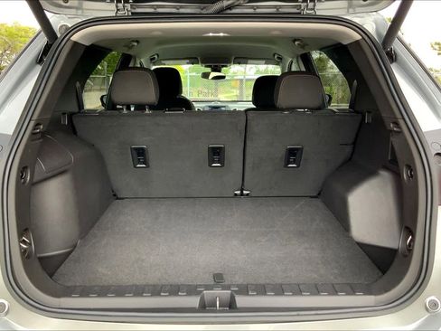 Used 2024 Chevrolet Equinox LT image 34