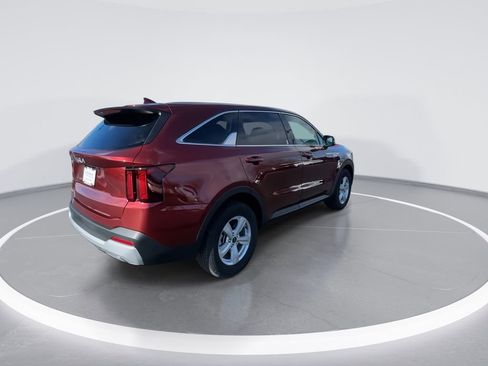 Used 2025 Kia Sorento LX FWD image 8