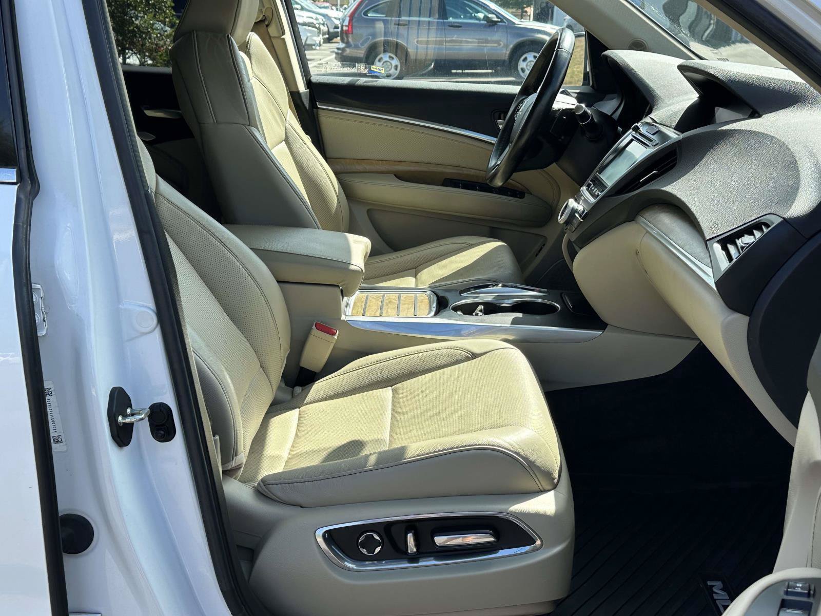 Used 2020 Acura MDX w/ Technology Package FWD image 6