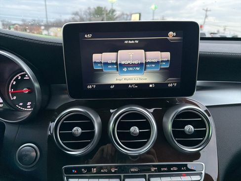 Used 2017 Mercedes-Benz GLC 300 4MATIC image 34