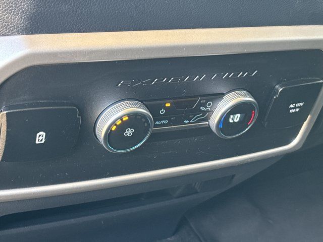 Used 2024 Ford Expedition XLT AWD/4WD image 19