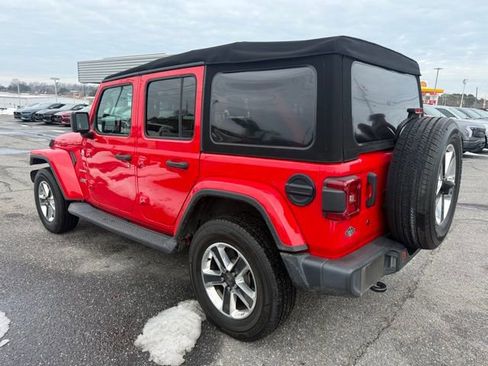 Used 2018 Jeep Wrangler Unlimited Sahara image 8