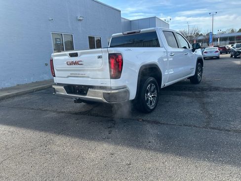 Used 2025 GMC Sierra 1500 SLT image 5