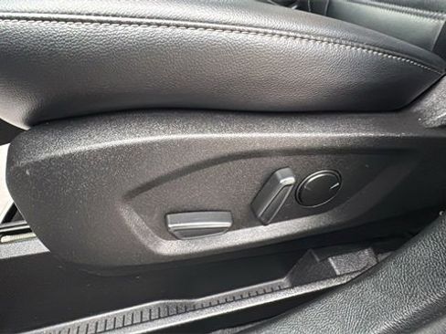 Certified 2024 Ford Edge SEL w/ Convenience Package image 8