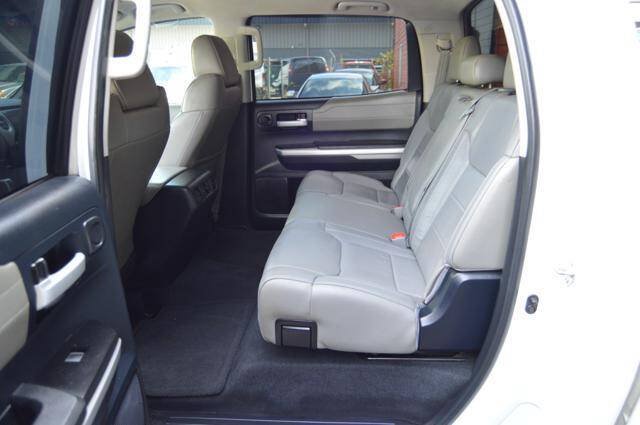Used 2016 Toyota Tundra Limited w/ Limited Premium Package AWD/4WD image 39