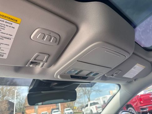 Used 2025 Ford Mustang Mach-E Premium image 36