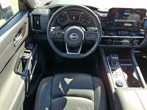 Certified 2023 Nissan Pathfinder SL w/ SL Premium Package AWD/4WD image 11