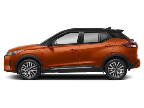 Used 2022 Nissan Kicks SR w/ Interior Electronics Package FWD image 7