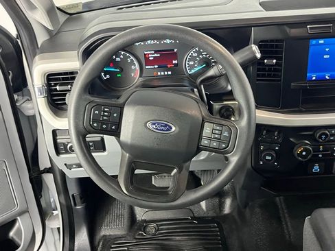 Used 2023 Ford F250 XLT w/ FX4 Off-Road Package image 14