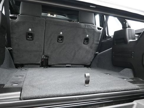 Used 2022 Jeep Wrangler Unlimited Sport AWD/4WD image 18