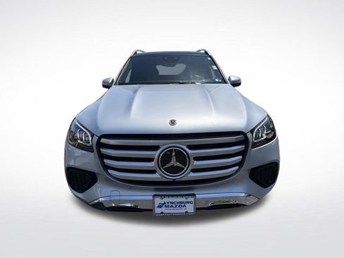 Used 2025 Mercedes-Benz GLS 450 4MATIC image 9