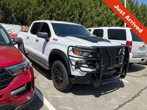 Used 2024 Chevrolet Silverado 1500 Custom Trail Boss AWD/4WD image 1