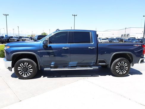 Used 2020 Chevrolet Silverado 3500 LTZ w/ LTZ Convenience Package AWD/4WD image 3