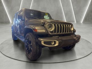 Used 2025 Jeep Wrangler Unlimited Sahara AWD/4WD video 1