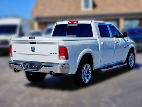 Used 2018 RAM 1500 Laramie w/ Convenience Group AWD/4WD image 13