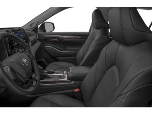 Used 2021 Toyota Highlander Limited image 12