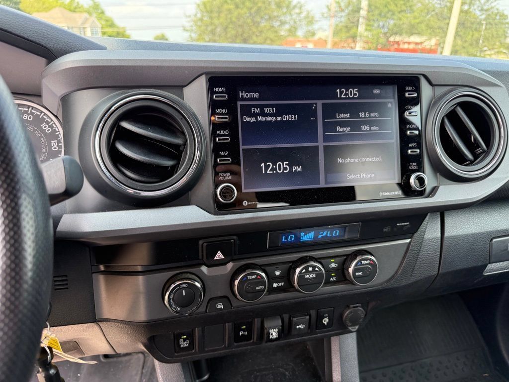 Used 2022 Toyota Tacoma TRD Off-Road w/ Technology Package AWD/4WD image 20