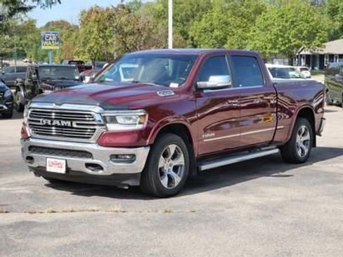 Used 2020 RAM 1500 Laramie image 32