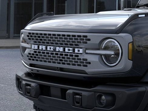 New 2025 Ford Bronco Badlands image 19