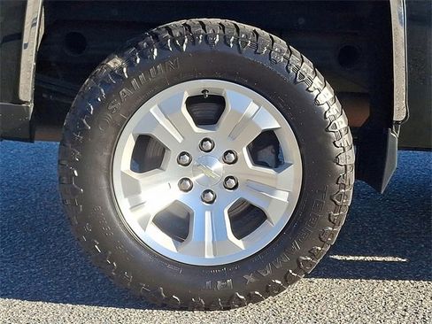 Used 2017 Chevrolet Silverado 1500 LT w/ All Star Edition image 8