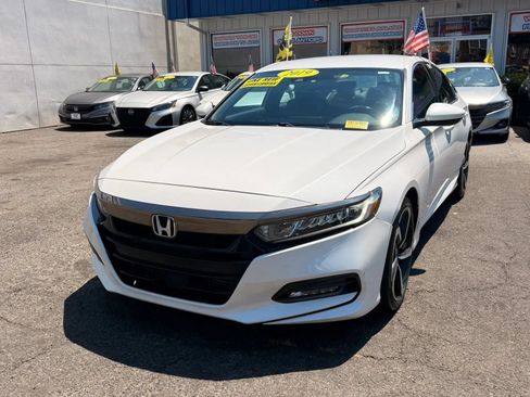Used 2019 Honda Accord Sport image 4