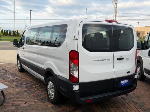 Used 2023 Ford Transit 350 XLT RWD image 4