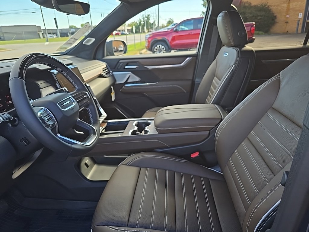 New 2027 GMC Acadia Denali Ultimate w/ LPO, Floor Liner Package AWD/4WD image 20
