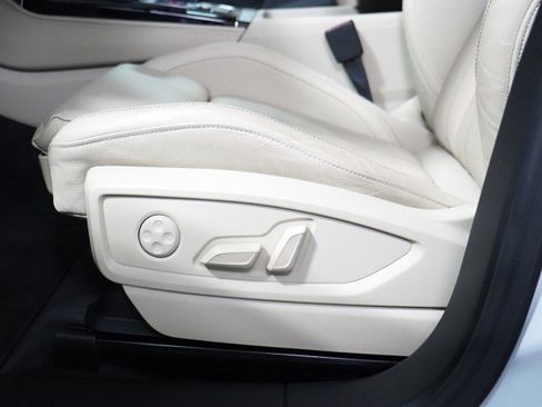 Used 2024 Audi Q5 Premium Plus w/ Premium Plus Package image 65