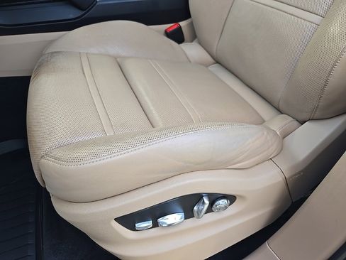 Used 2020 Porsche Cayenne image 14