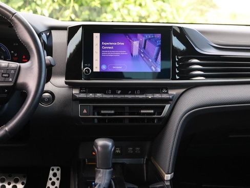 Certified 2025 Toyota Camry SE FWD image 24