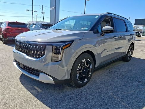 New 2026 Kia Carnival EX FWD image 4