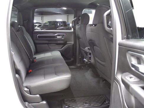 New 2026 RAM 1500 4x4 Crew Cab image 32