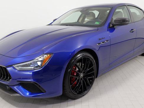 Used 2022 Maserati Ghibli Modena image 5