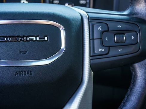 Used 2021 GMC Yukon Denali w/ Denali Premium Package RWD image 16