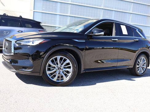 Certified 2025 INFINITI QX50 Luxe image 1