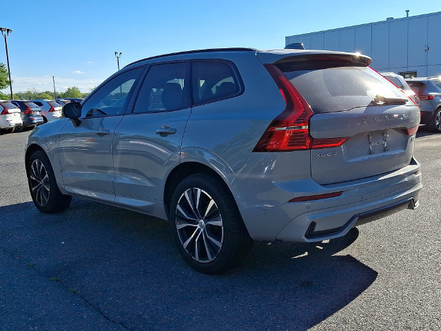 Used 2025 Volvo XC60 B5 Plus w/ Climate Package AWD/4WD image 4