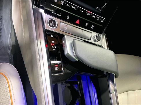 Used 2023 Audi e-tron Chronos w/ Chronos Package image 18